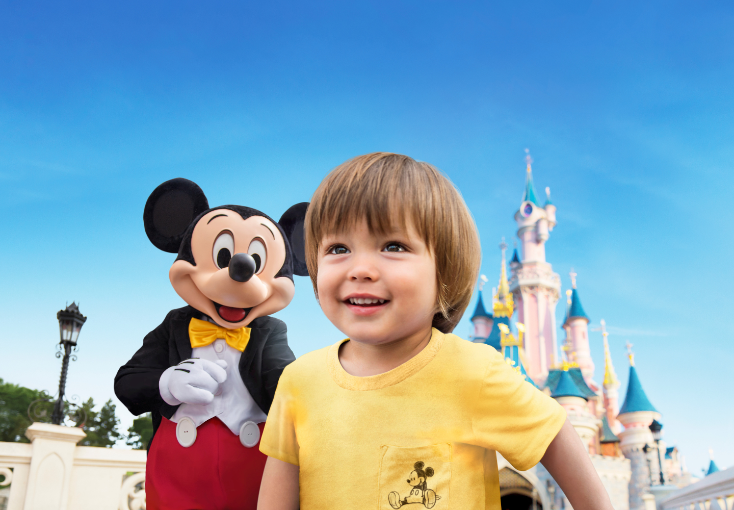 MagicBreaks Save up to £120 with code SUMMERSALE carousel banner