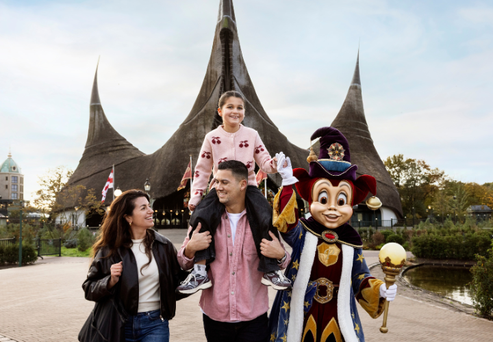MagicBreaks Save up to 25% on Efteling Winter Bookings! carousel banner