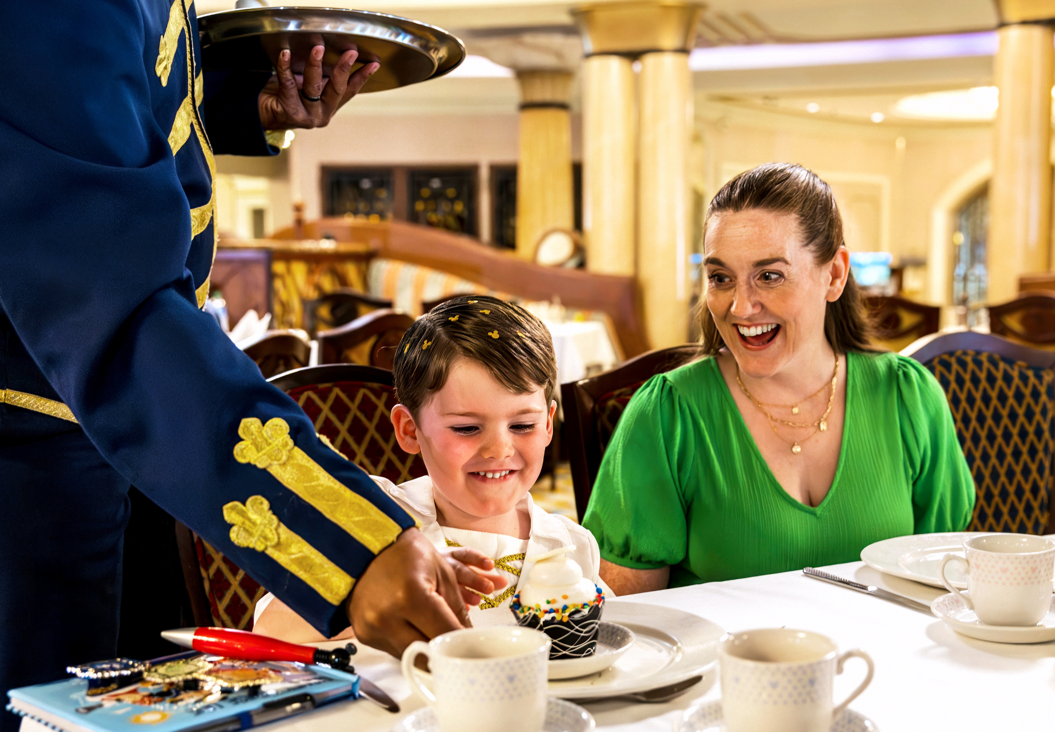 MagicBreaks The Ultimate Disney Holiday carousel banner